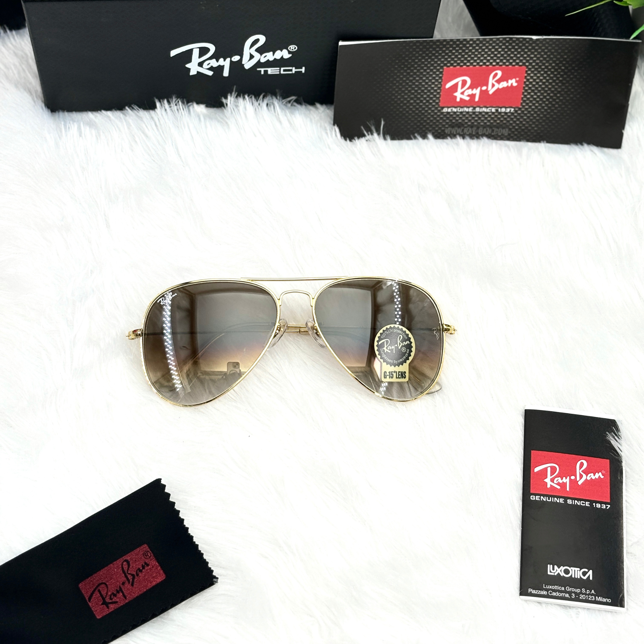 Golden Pilot Sunglasses
