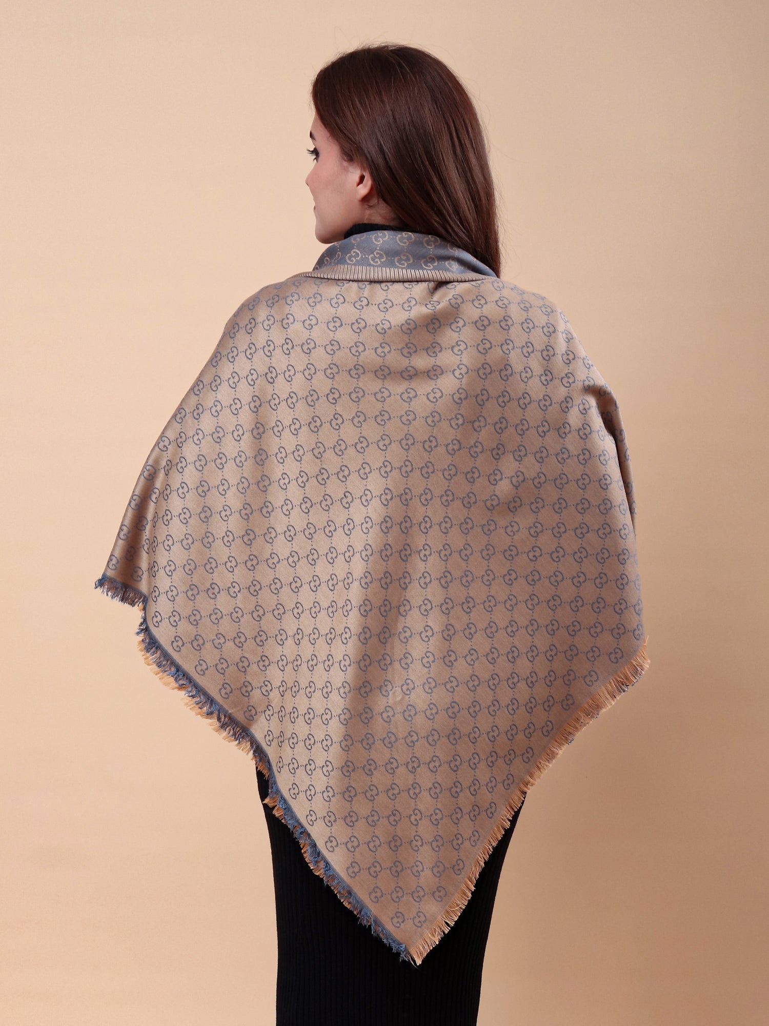 STOLES FEATURE SECTION