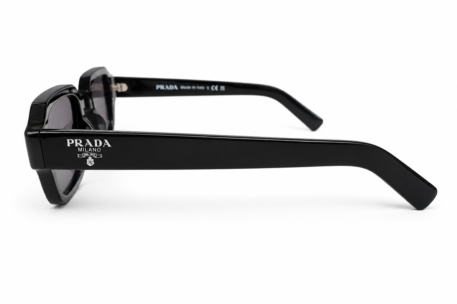 02 Symbole Black Square Sunglasses
