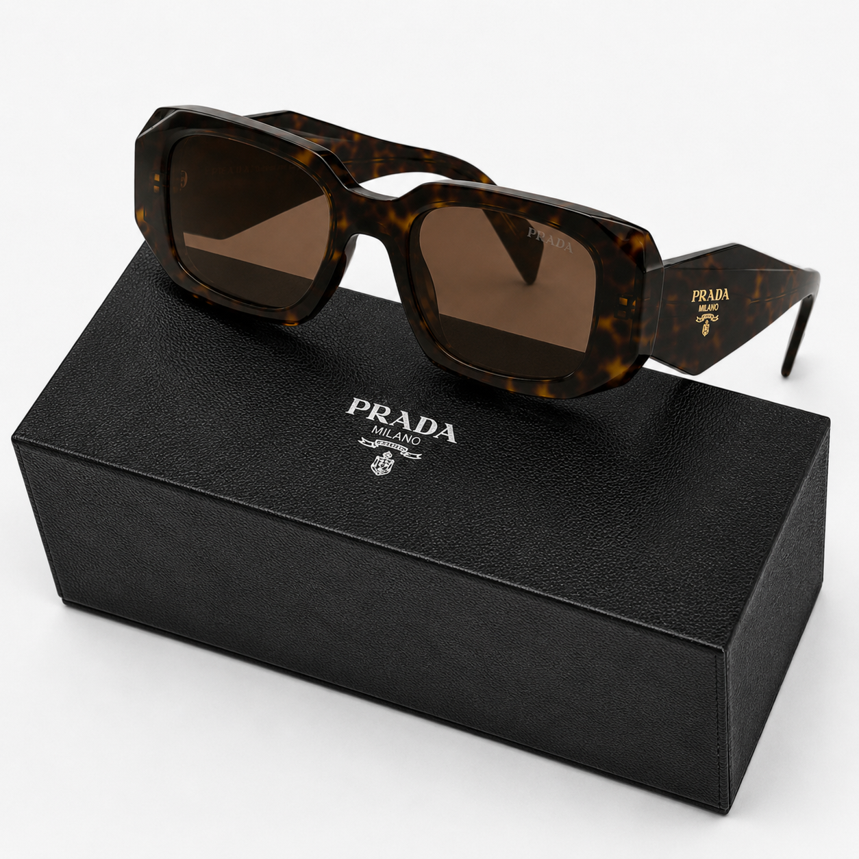 8251 Geometric Tortoiseshell