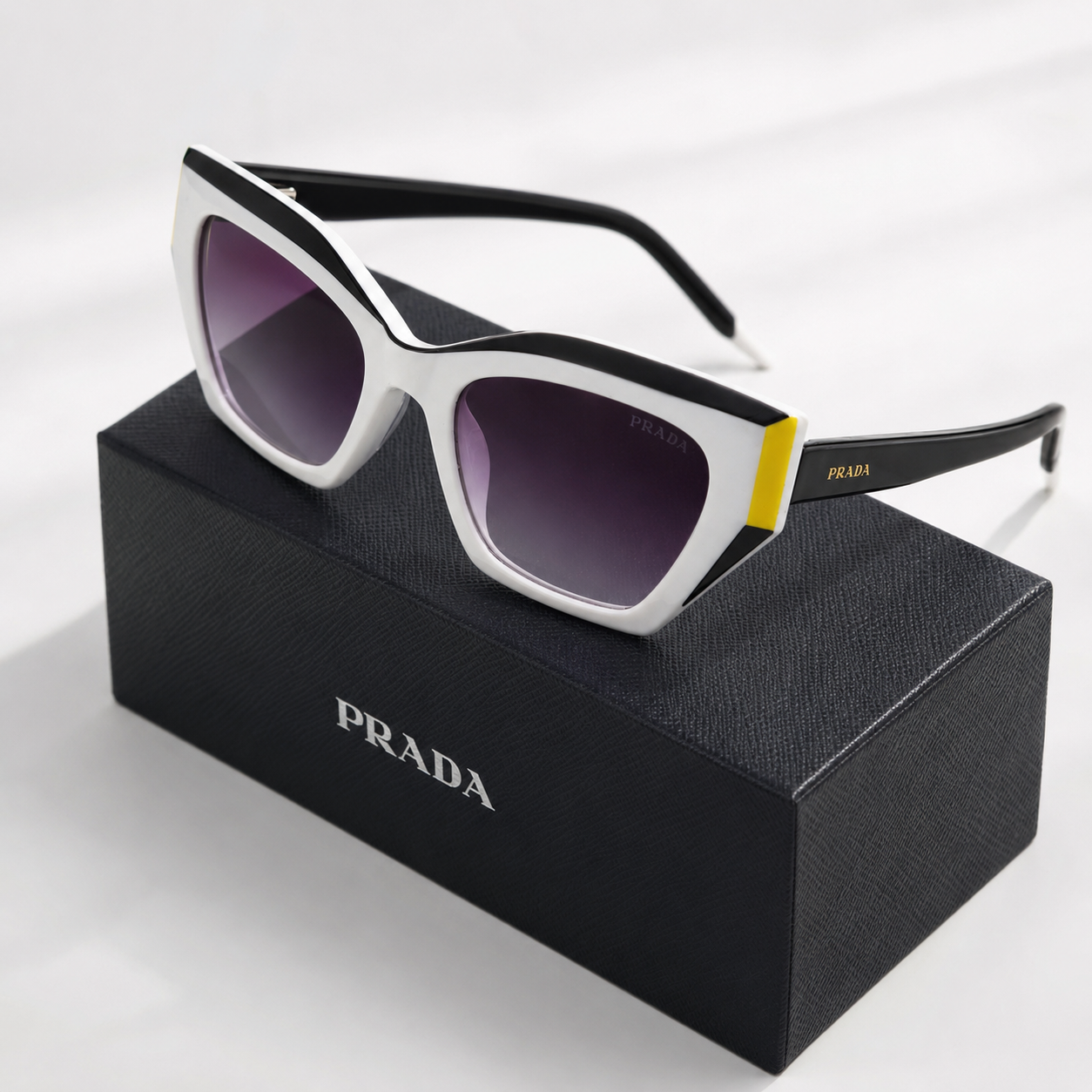 5739 Cat-Eye